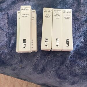 REFY Lip gloss and lip liner 8 PIECE PR BUNDLE bundle💋💄